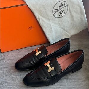 Authentic Hermès Paris Loafers Black Calfskin Gold H Buckle Women’s 37 / US 7